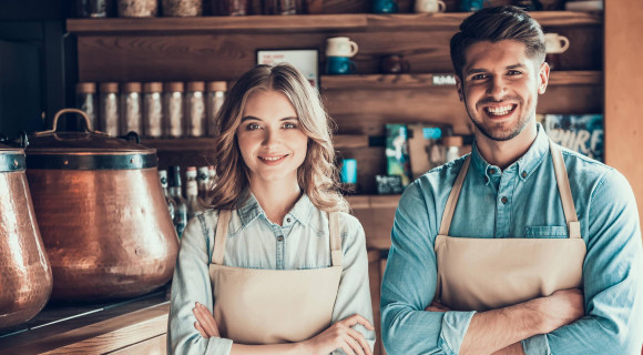 Budowanie wizerunku przez stroje pracowników